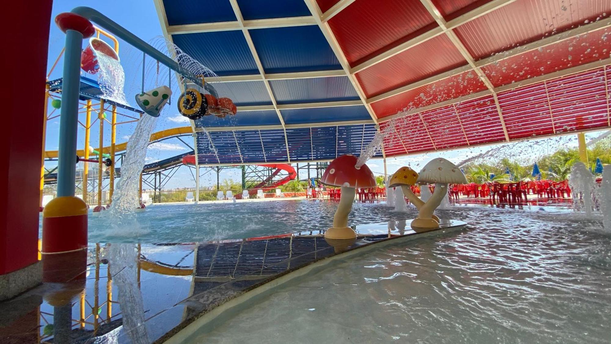 Spazzio Diroma Com Acesso Ao Acqua Park, Splash E Slide Caldas Novas Bagian luar foto